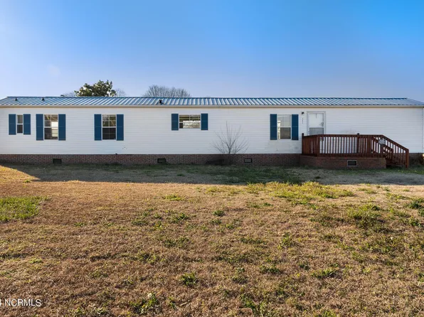 307 Lynchfield Drive, New Bern, NC 28560