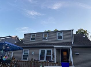 586 Main St, Metuchen, NJ 08840