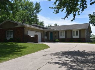 3316 W Capitol Dr, Peoria, IL