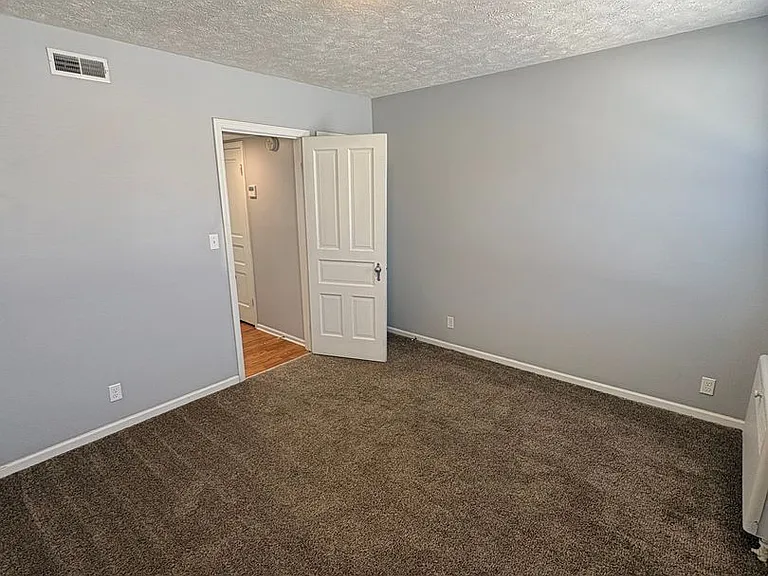 3166 Davenport St — Photo 4