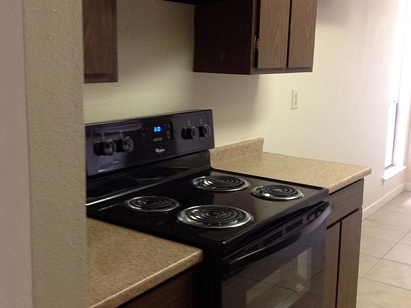 4th image of 5526 Edie Pl NW
