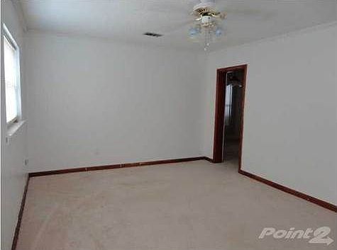 5th image of 7125 Chapel St