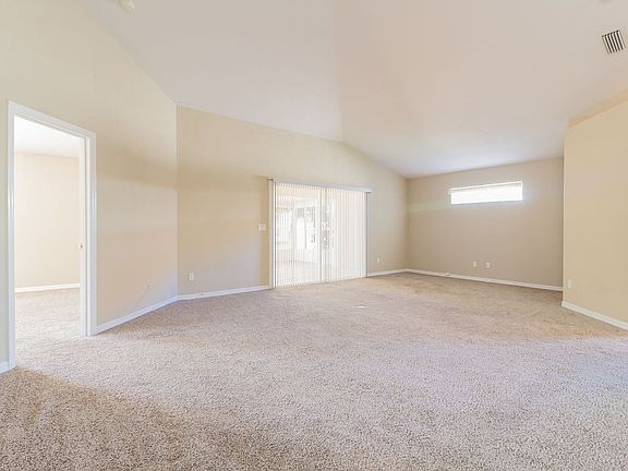 4th image of 1362 Wayne Ave