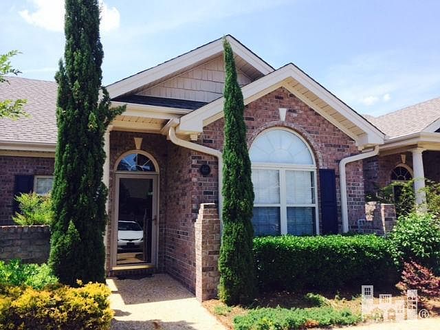1st image of 617 Elfin Ct