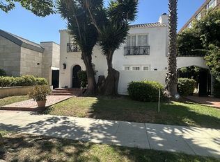 137 S Rexford Dr #1, Beverly Hills, CA 90212