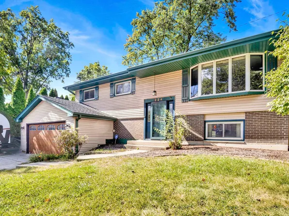 2S224 Valley Rd, Lombard, IL 60148