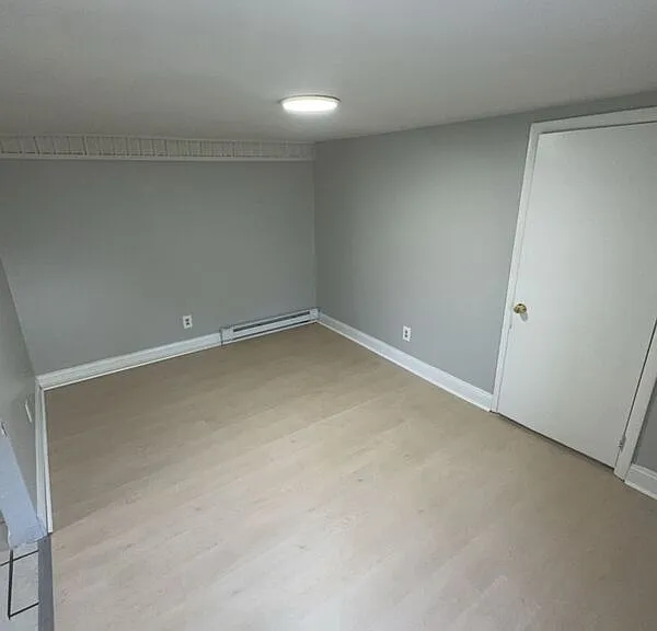 534 Cherry St E — Photo 5