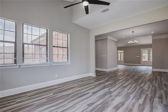185 Villere Dr — Photo 14