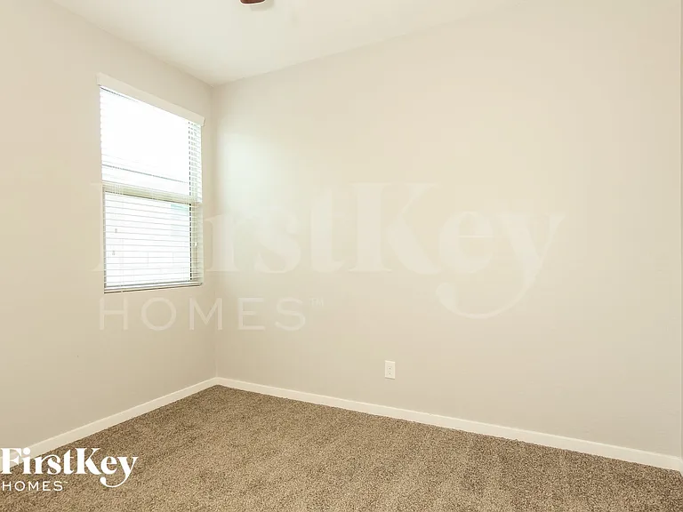 9738 W Getty Dr — Photo 12