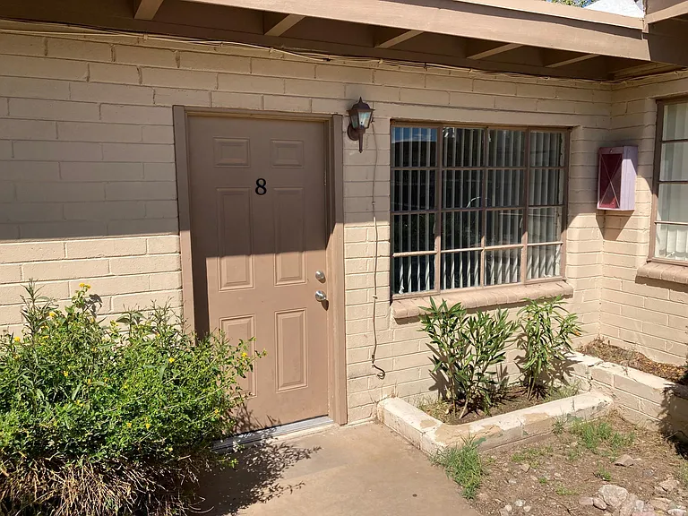 1632 N Louis Ln #8 — Photo 4