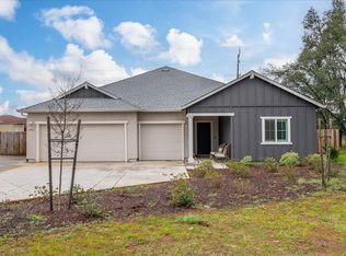 5300 Feathers Ave, Redding, CA 96002