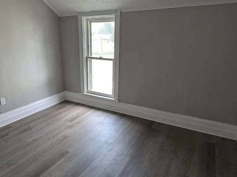 65 Caledonia St #UPPER — Photo 9