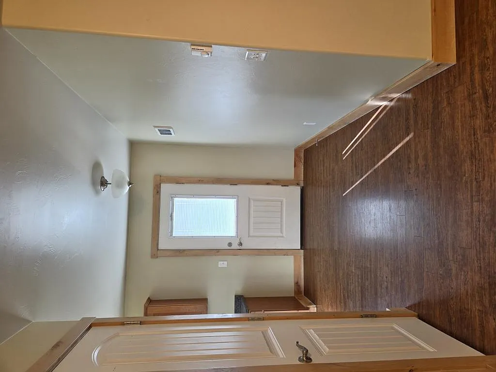 3208 SK Loop, Unit C — Photo 3