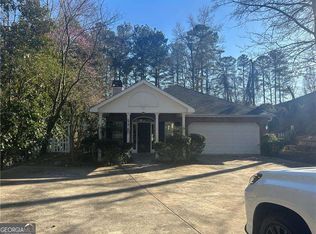 5860 Elm Tree Dr, Buford, GA 30518