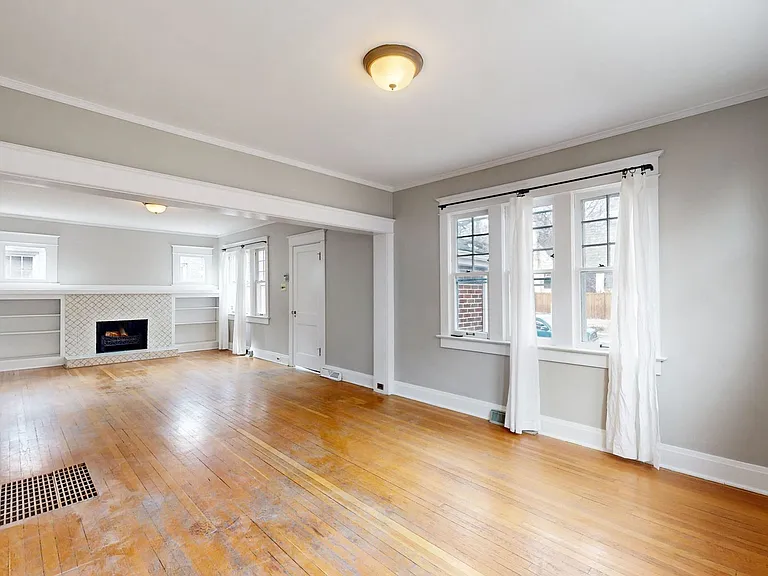 712 Harrison St — Photo 4