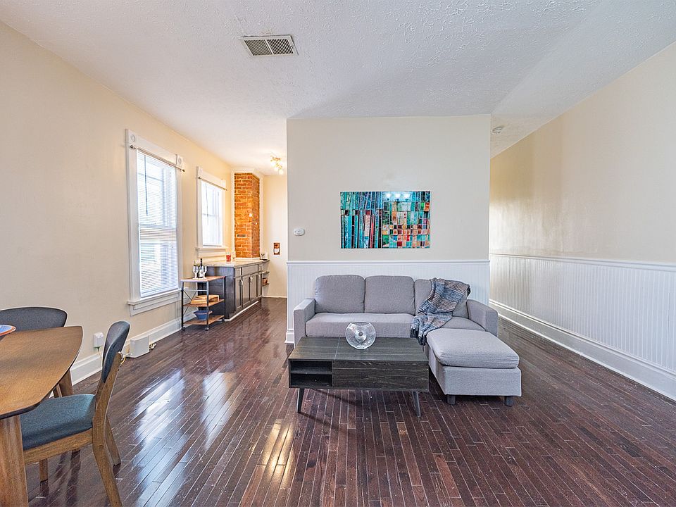 1st image of 105 1/2 W 1st Ave