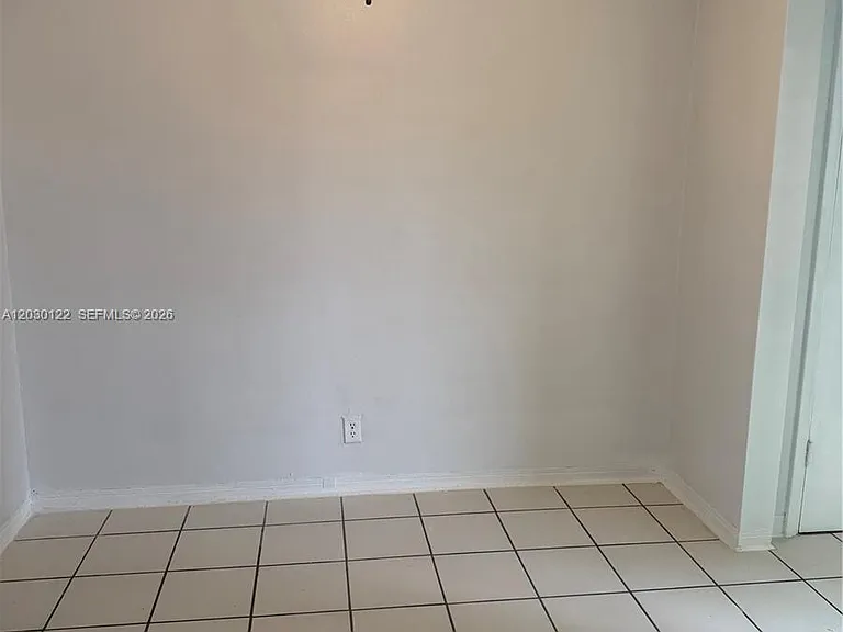 7811 Johnson St #3E — Photo 2