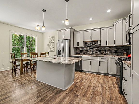 4th image of 5451 Breckenridge