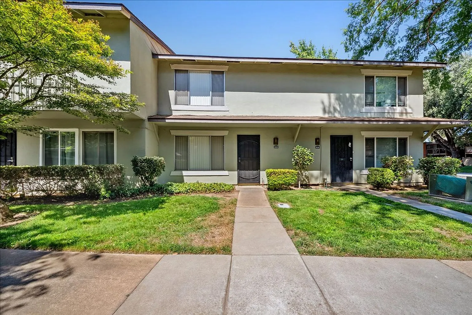 8828 La Riviera Dr Unit B photo 1