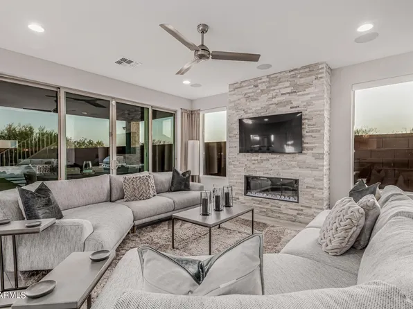 1937 W BURNSIDE Trail, Phoenix, AZ 85085