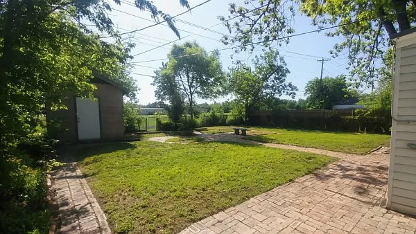 3821 Carolyn Rd — Photo 11