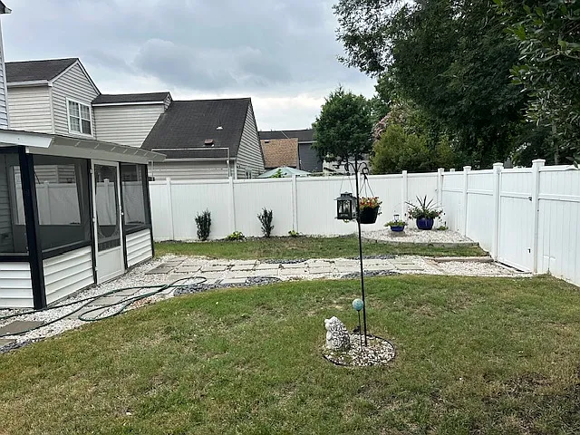 5404 Chatham Hall Dr — Photo 48