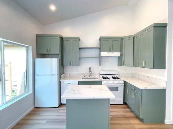 8045 Norwich Ave, Panorama City, CA 91402