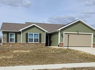 403 Riverview Dr, Albion, IN 46701