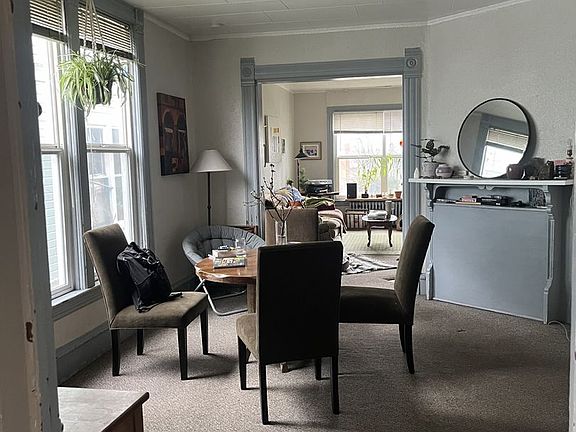 4th image of 1212 N Garden St #1
