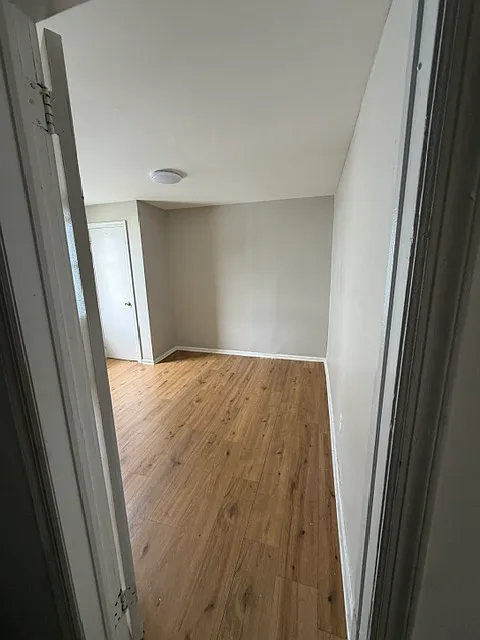 3 bed, $3,000 — Photo 3
