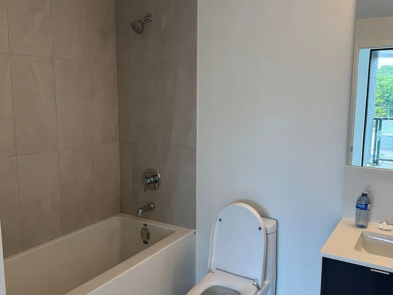 1614D Charles St N #328 — Photo 8