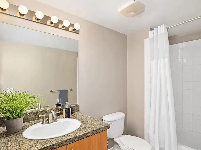 1080 Park Blvd #607 — Photo 10
