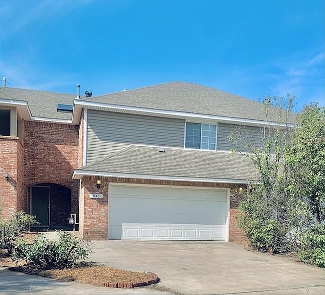 1st image of 835 Rambling Oaks Dr