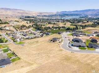 862 Autumn Crest Dr, Wenatchee, WA 98801