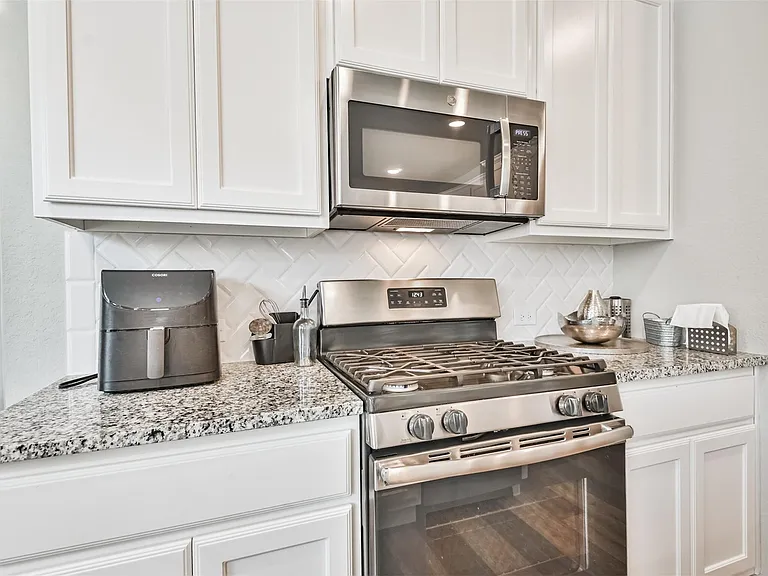 15775 Cairnwell Bend Dr — Photo 28