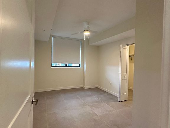 2nd image of 16500 Biscayne Blvd #Sn1001