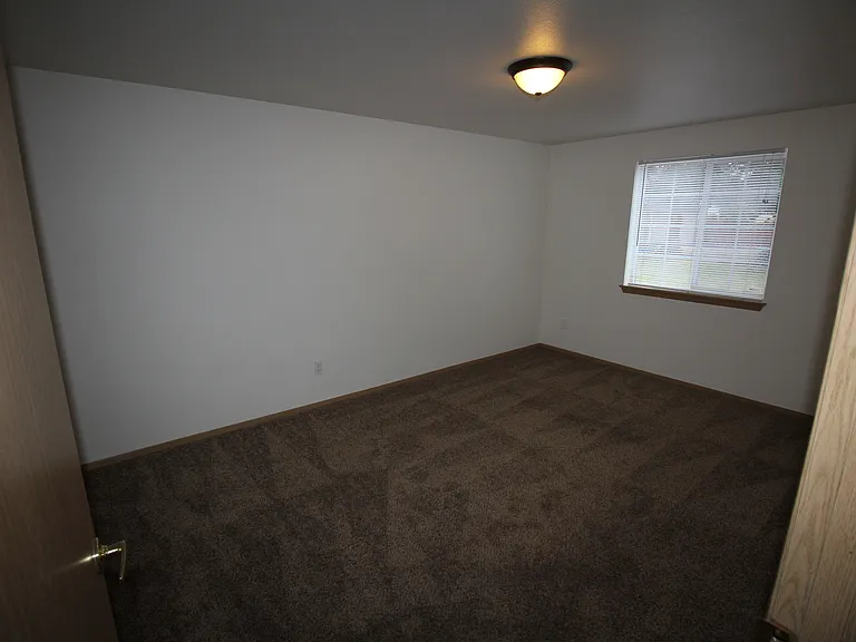 7380 3rd St SE #7 — Photo 5