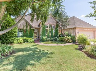 3920 Whitehawk Rd, Edmond, OK 73003