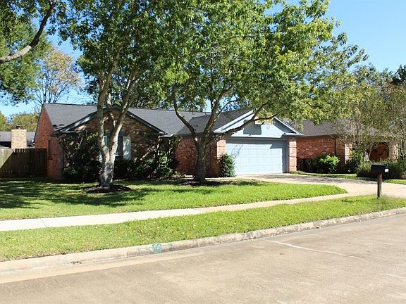 3rd image of 2823 Chimneystone Cir