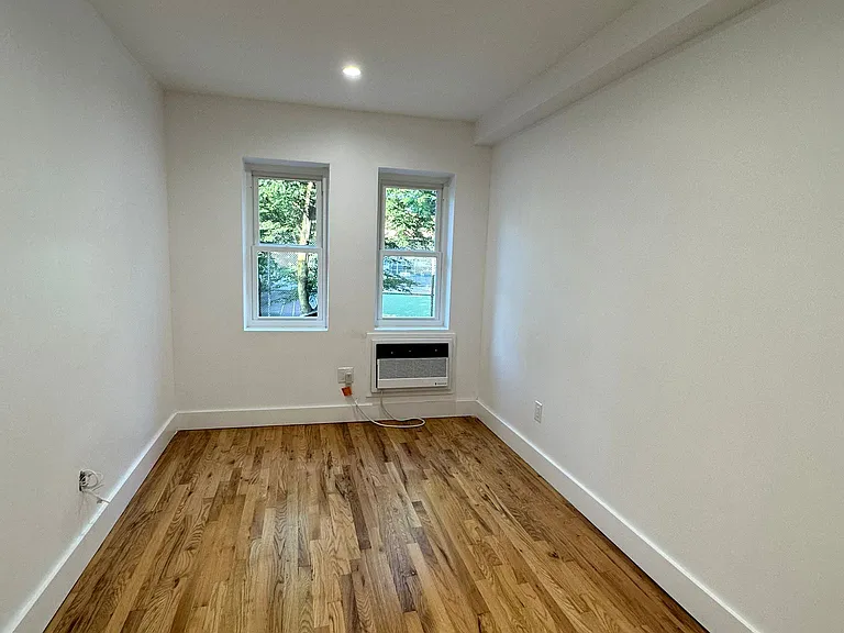 1129 Broadway #1B — Photo 19