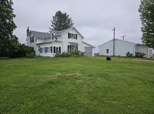 23018 Freeport Rd, Sterling, IL 61081