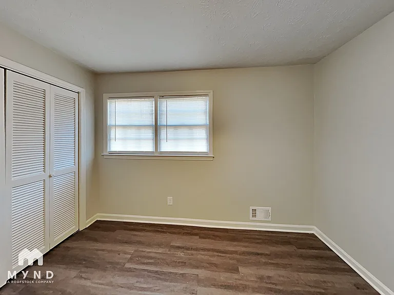 5445 Mill Valley Dr — Photo 15