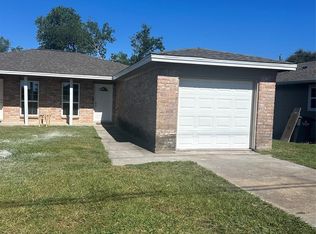 604 Verhalen Rd #604B, Alvin, TX 77511