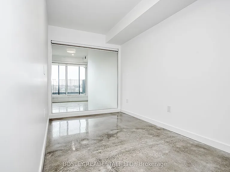 41 River St #52 — Photo 12