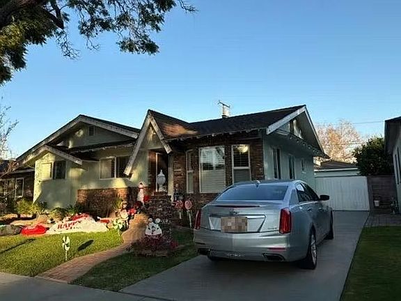 2nd image of 3618 Petaluma Ave