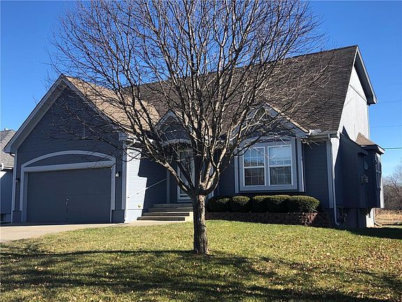 4th image of 1305 S Osage Village Ct
