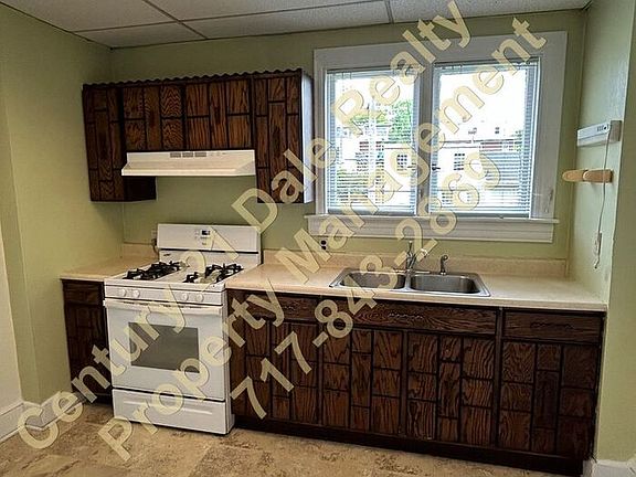 3rd image of 737 Linden Ave #1