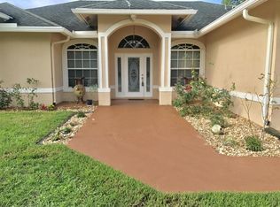 16084 E Derby Dr, Loxahatchee, FL 33470