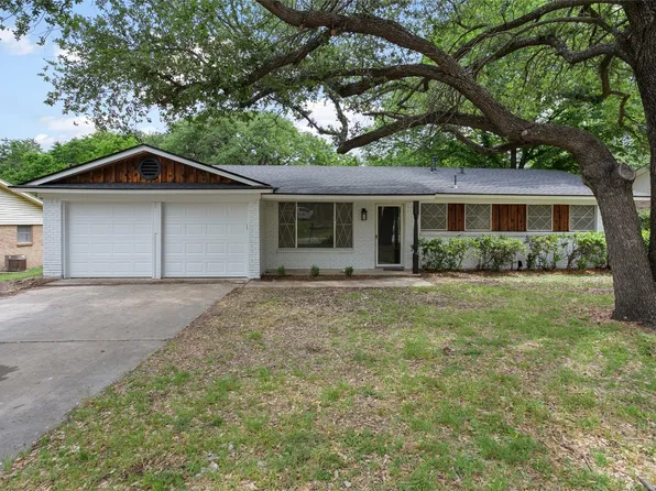 1009 Ferndale Ave, Azle, TX 76020