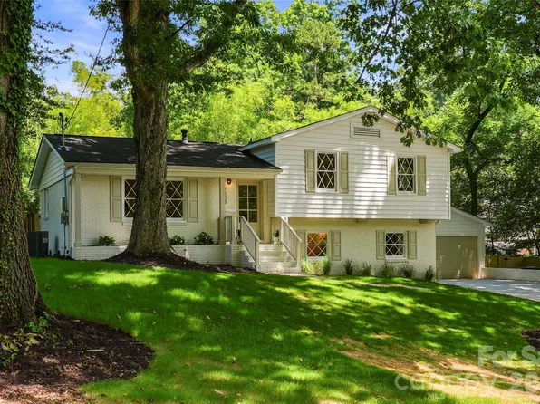 7008 Brynhurst Dr, Charlotte, NC 28210